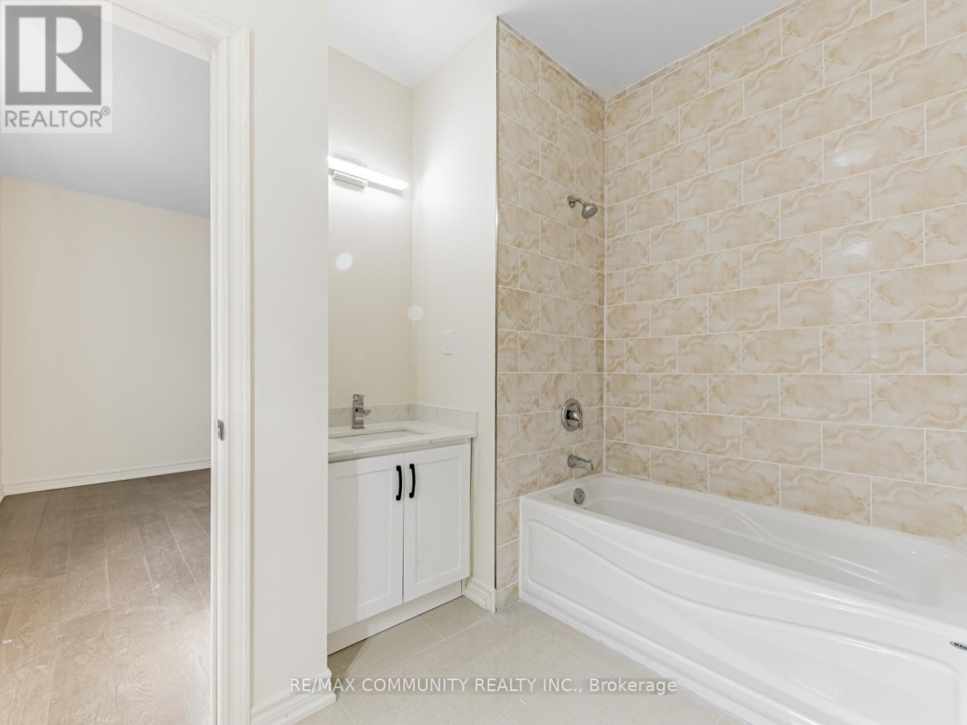 506 SIMCOE STREET, 