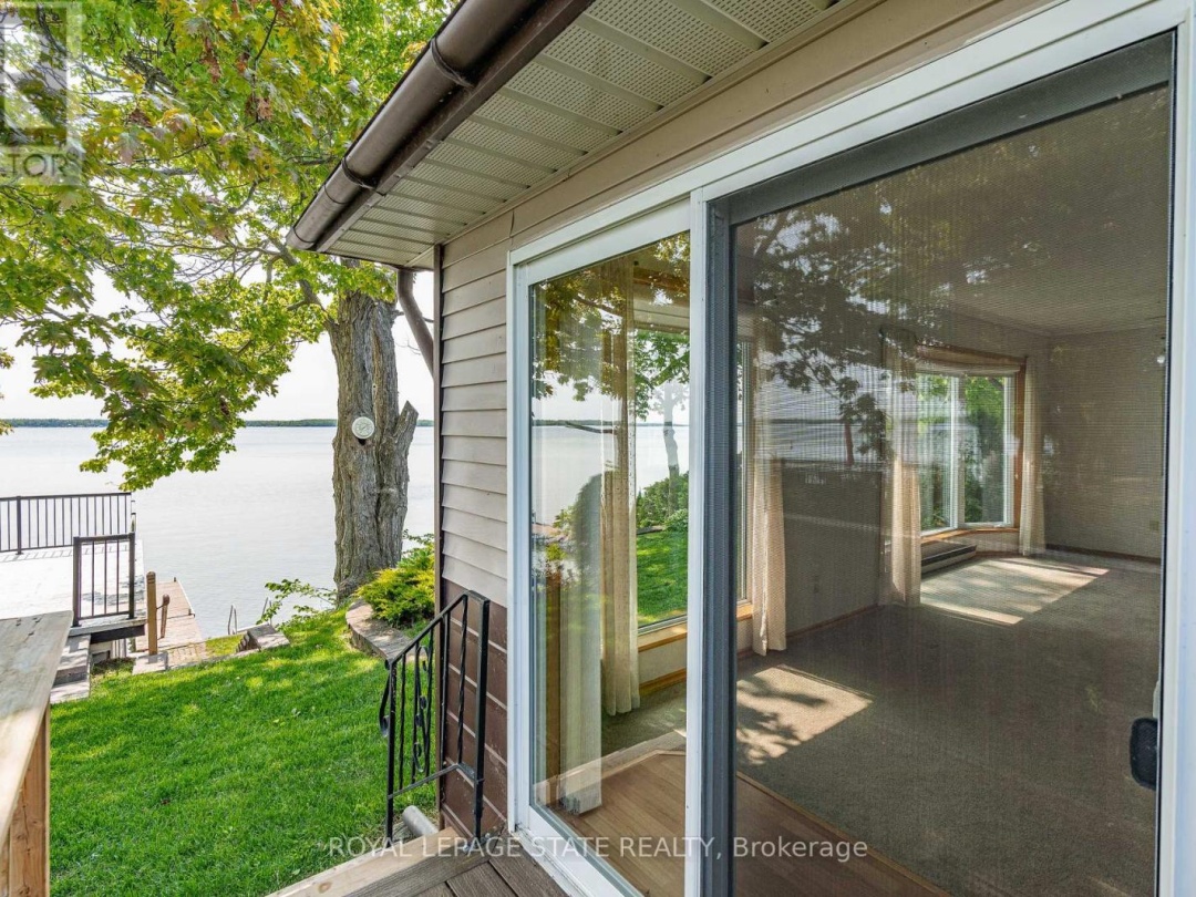 2703 LAKESIDE DRIVE, 