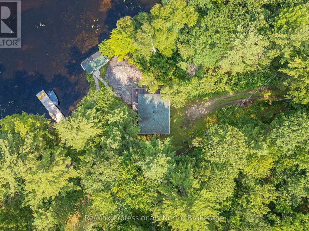 1020 Road 2000, Muldrew-south Lake