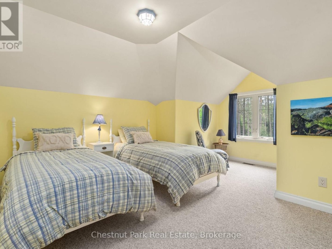 1 & 2 1230 Miriam Drive, Black Lake