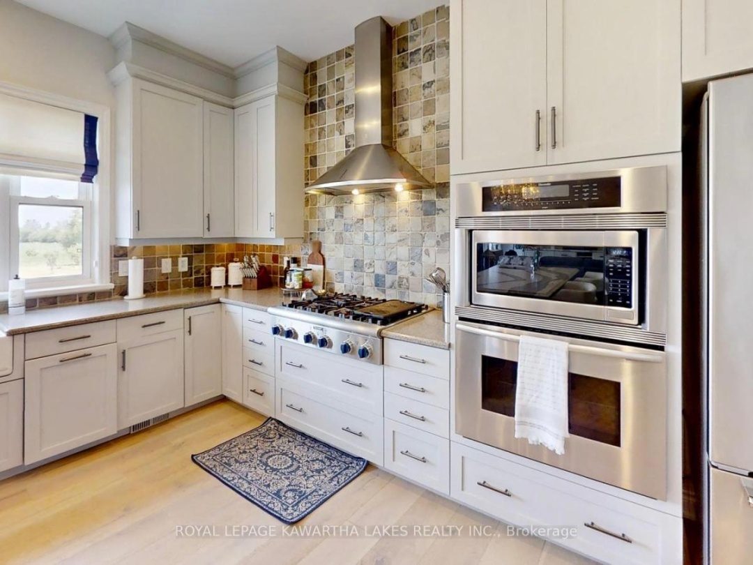 427 LINDEN VALLEY ROAD, 