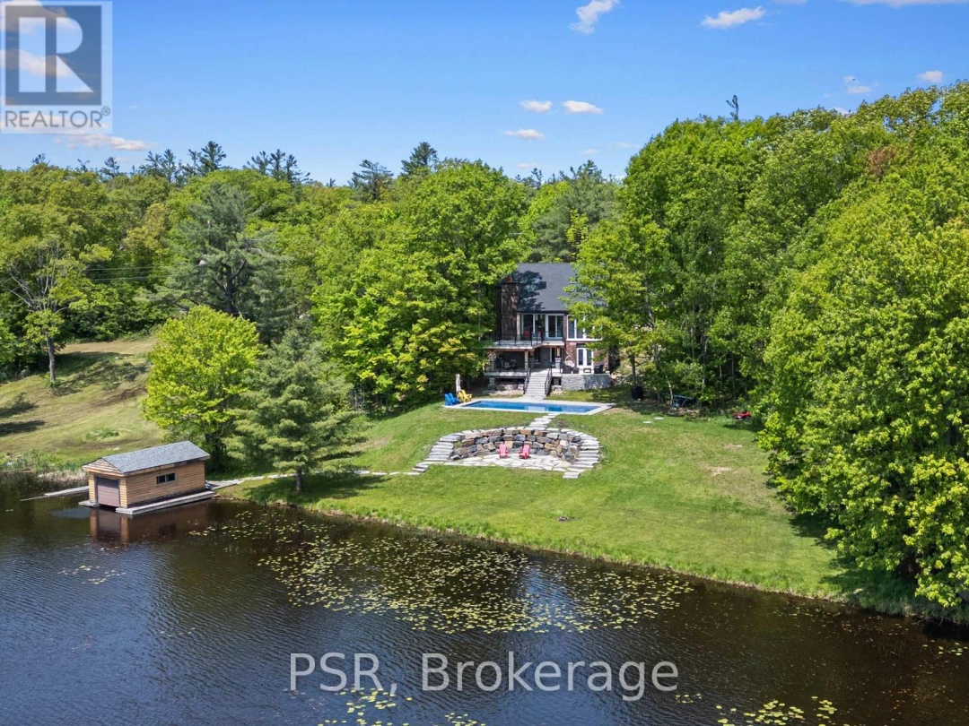 1030 S Sunset Bay Road, Lake Muskoka