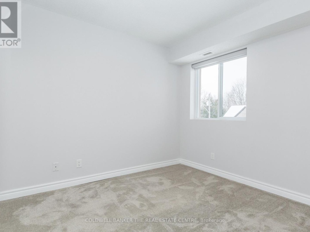 302 - 125 BOND STREET, 