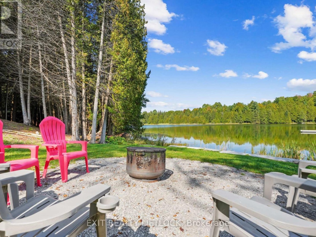 169 DUTCH LINE ROAD W, 