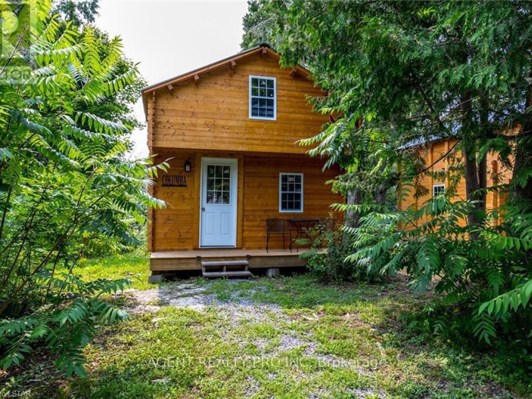 21 ORIOLE ROAD, Cameron Lake