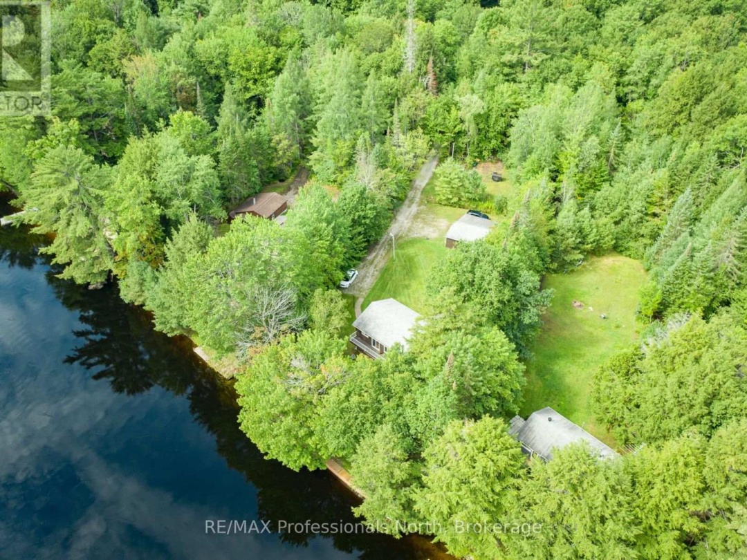 1074 HOLIDAY PARK DRIVE, 
