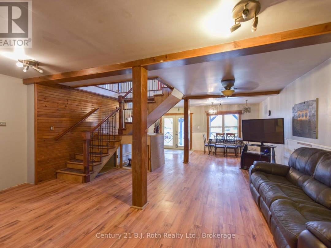 5135 SIDEROAD 25, 