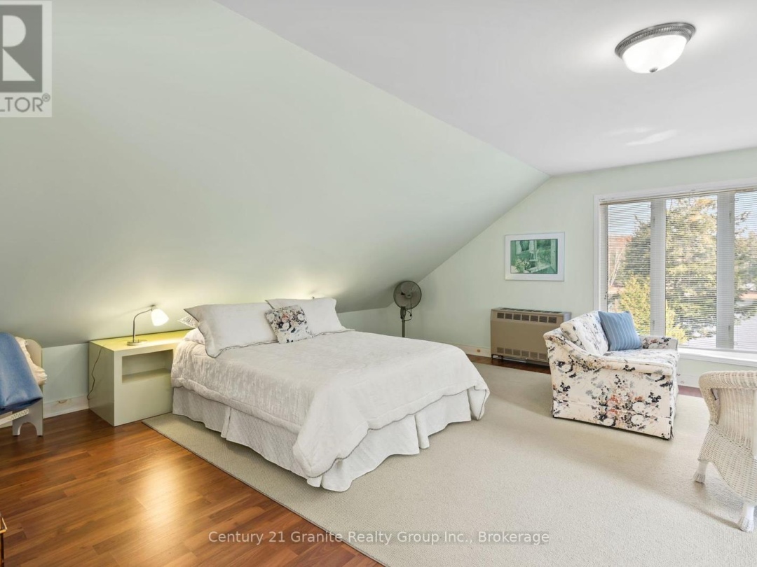 3526 WEST SHORE ROAD, Kennisis Lake