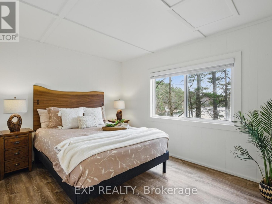 5B SOUTHWELL DRIVE, Horseshoe Lake