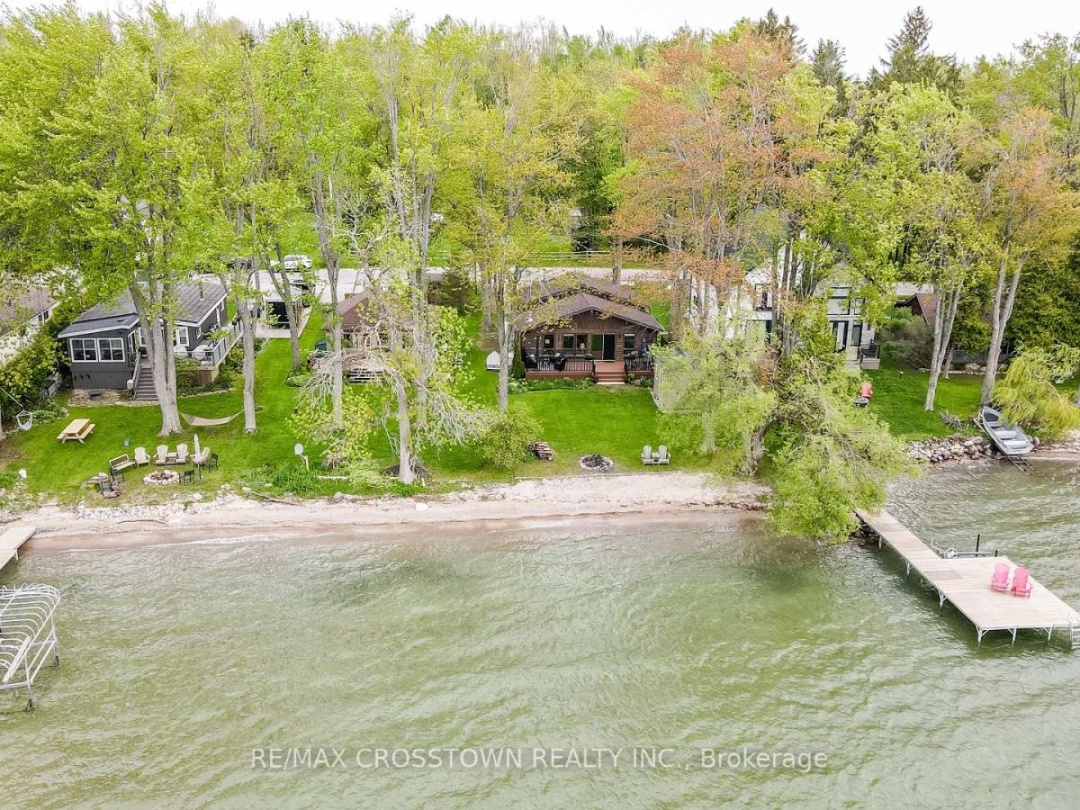 3822 Glenrest Drive, Lake Simcoe