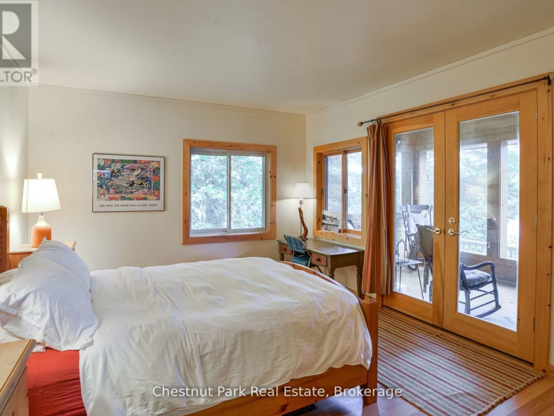 26 TAYLOR ISLAND 26LM, 