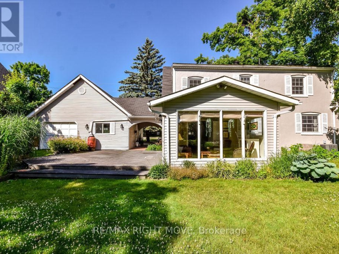 374 PETER STREET, 