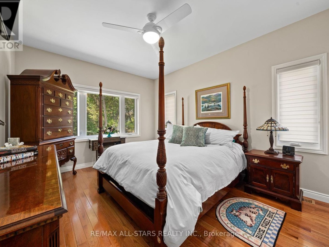 84A FRANCIS STREET E, 