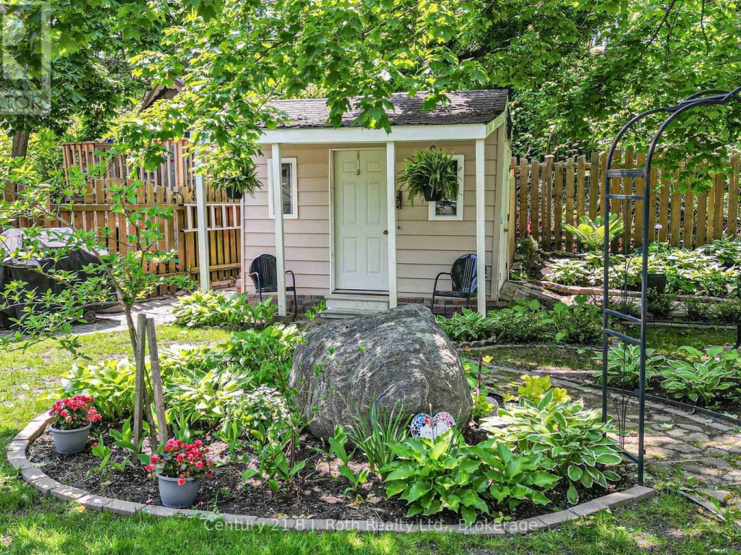 297 MATCHEDASH STREET N, 