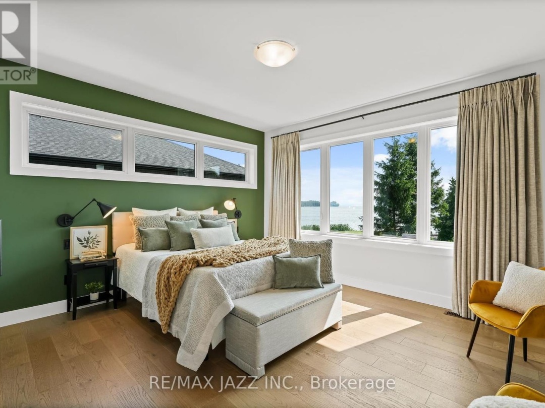 48 PLEASANT VIEW CRESCENT, 