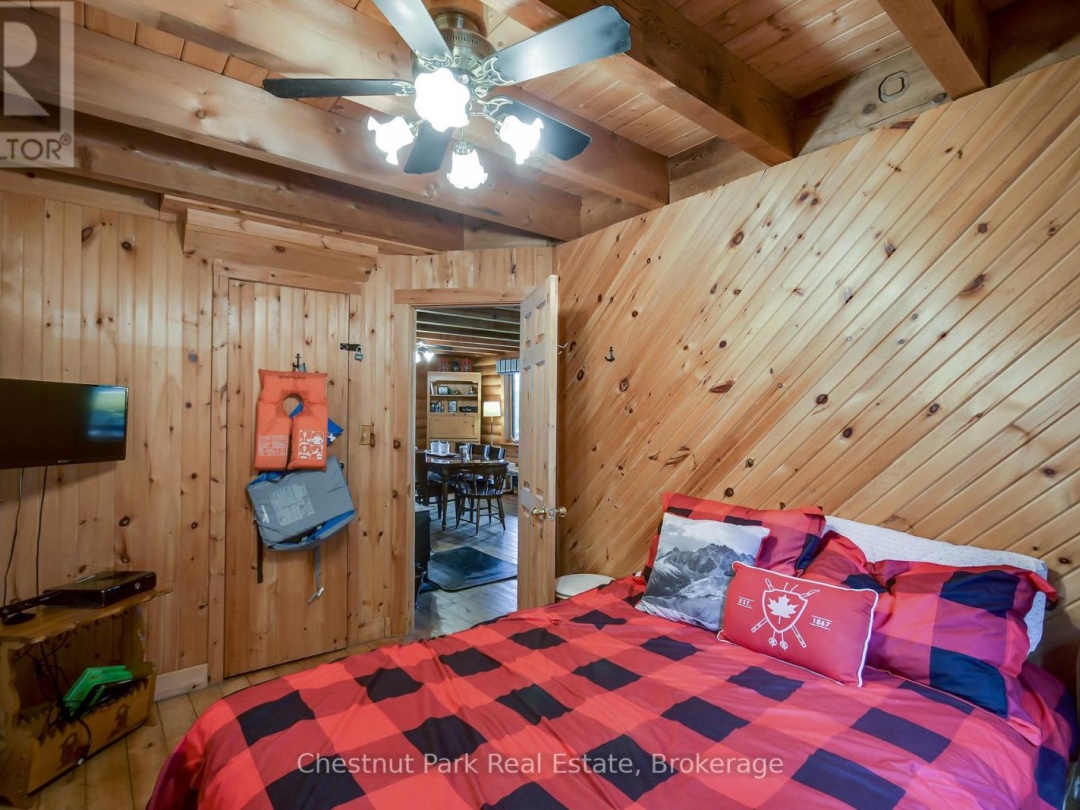 30 MCVITTIE ISLAND, Lake Muskoka