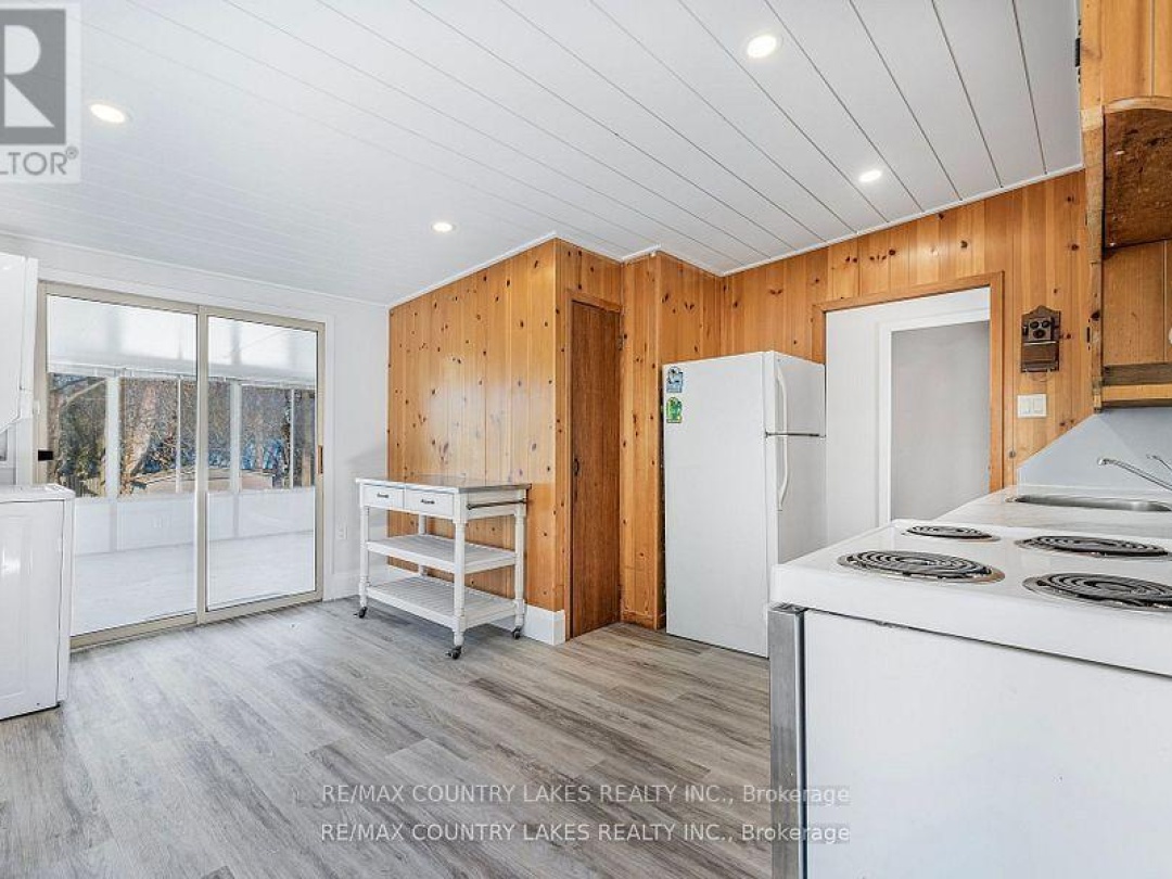 10 Ridge Avenue, Ramara