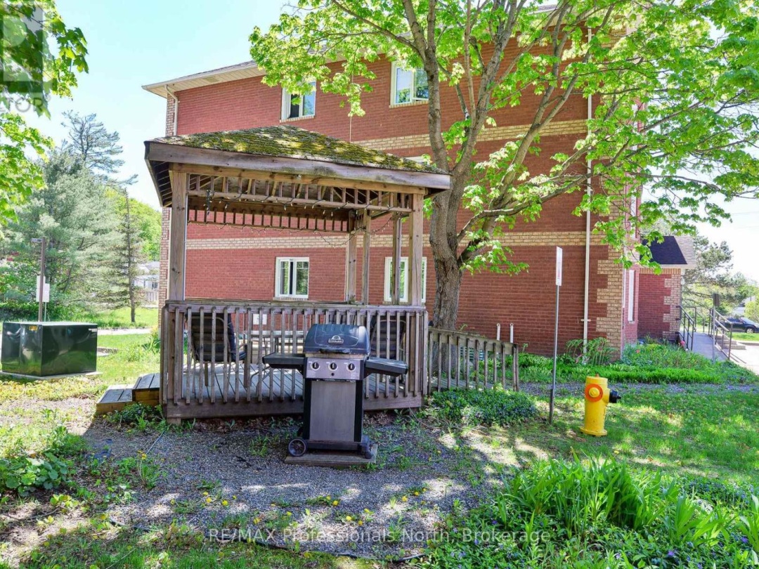 303C 661 Cedar Lane, Bracebridge (Macaulay)