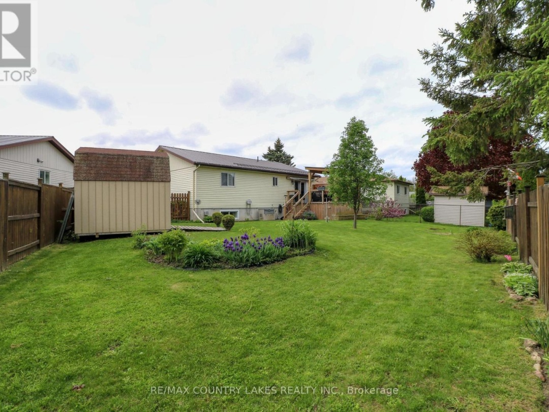 86 Beechwood Avenue, Lake Simcoe