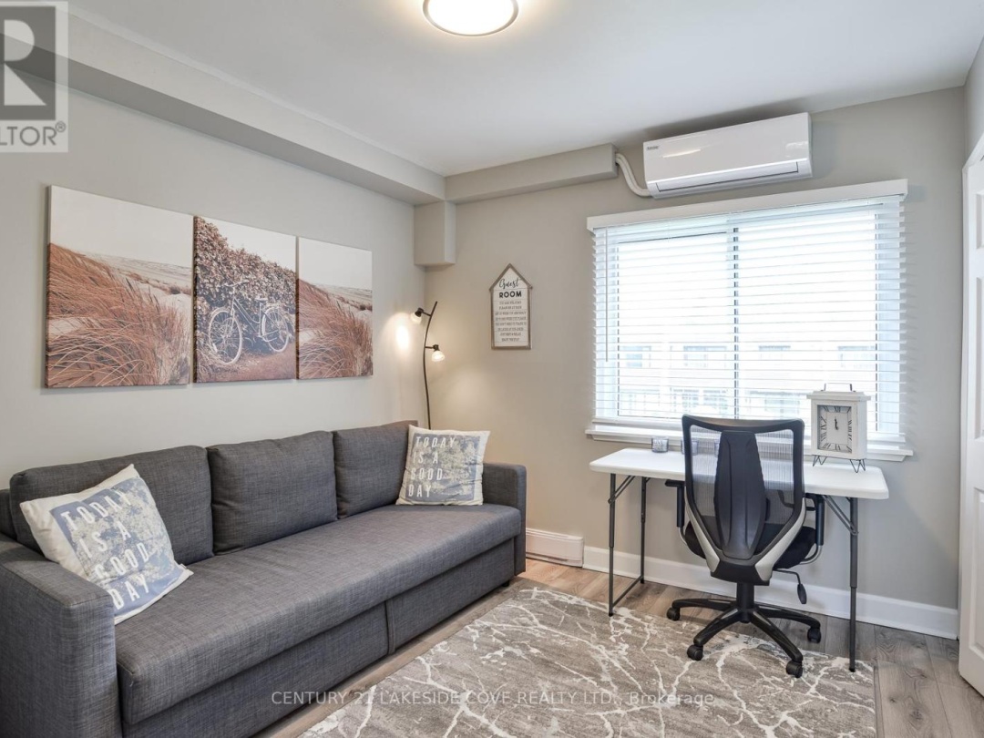 Unit 14 1 Paradise Boulevard, Lake Simcoe