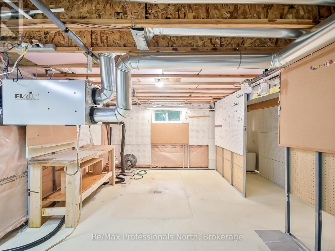 15 PINERIDGE GATE, 