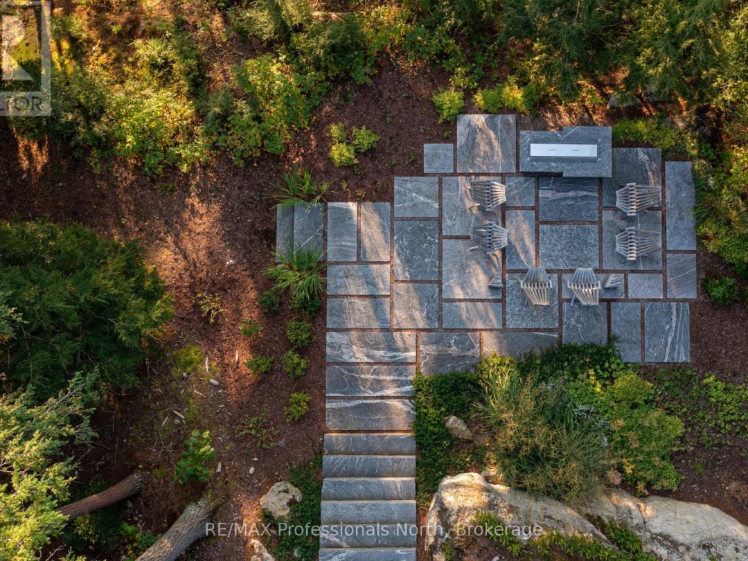 1298 Lipsy Lake Drive, Lipsy Lake