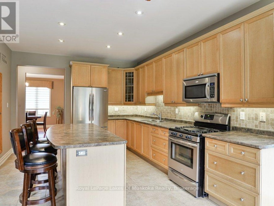 12 PHEASANT RUN, 