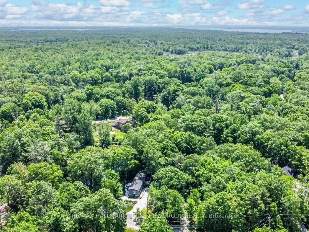7498 ISLAND CRESCENT, 