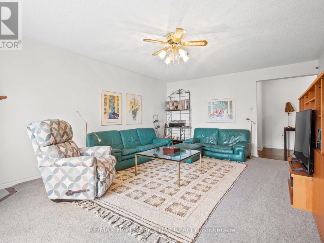 9 BLUERIDGE CRESCENT, Lake Simcoe