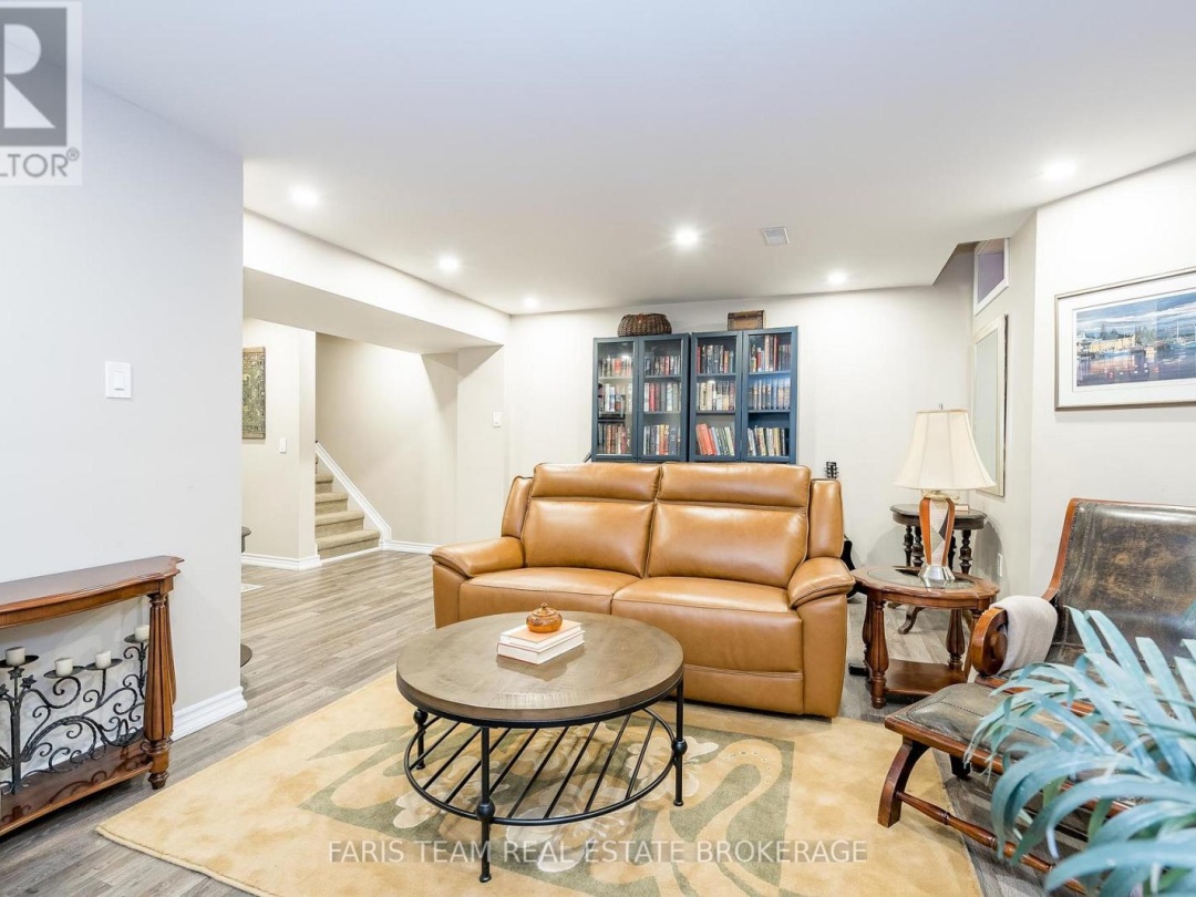 192 WYCLIFFE COVE, 