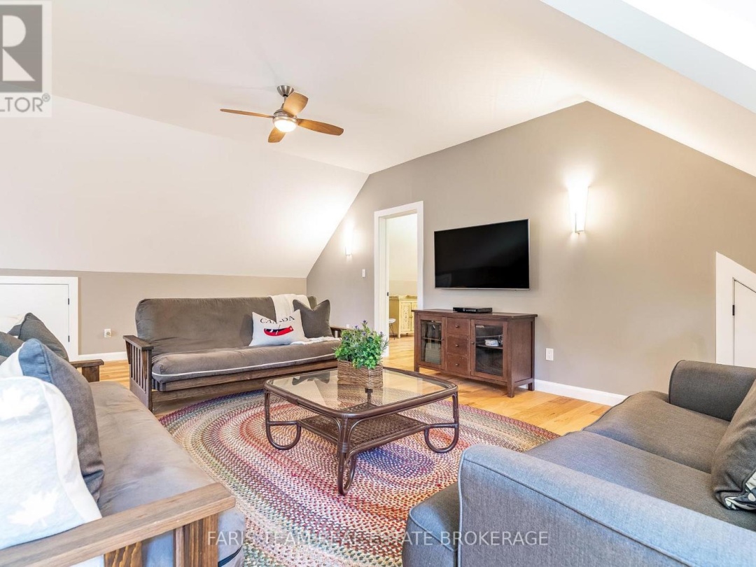 1250 FRANKLAND LANE, 