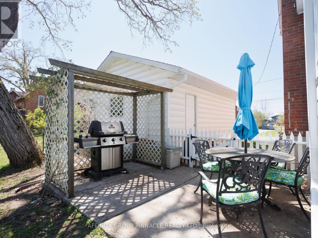 42 OAK STREET, 