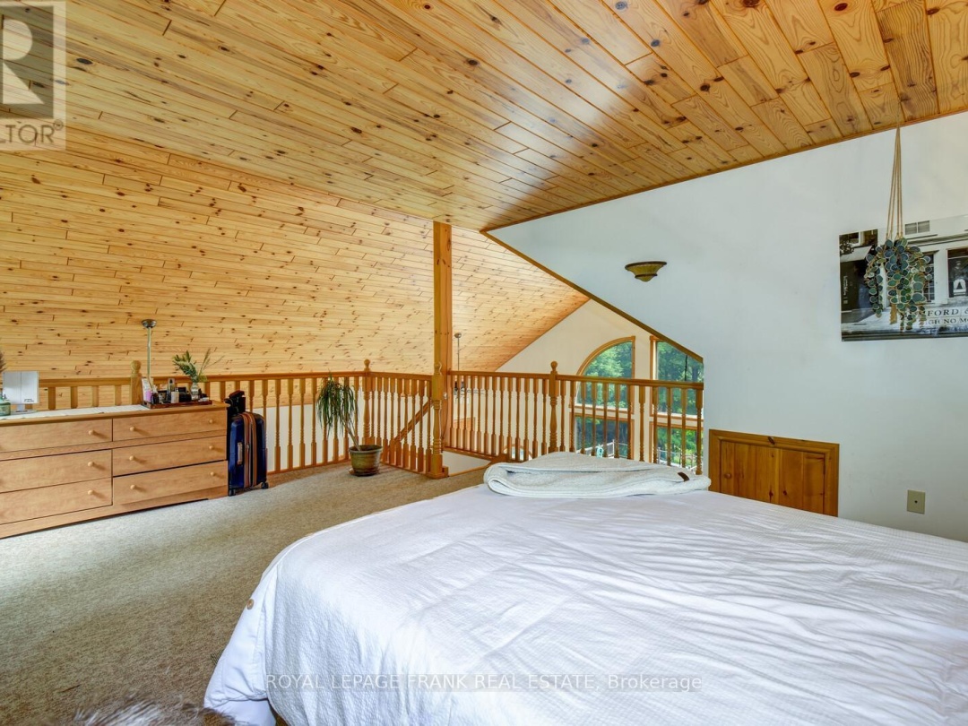 1013 MERRICK DRIVE, Wood Lake