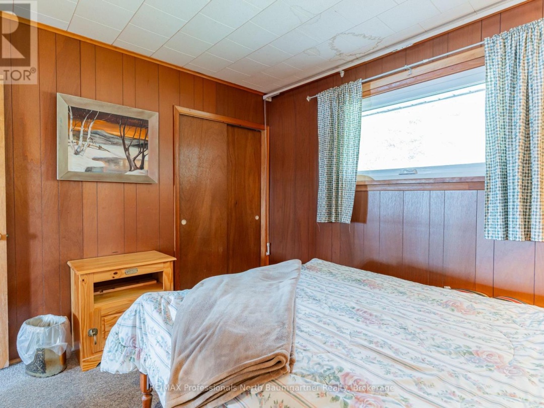 1175 Twin Rocks Lane, Kushog Lake