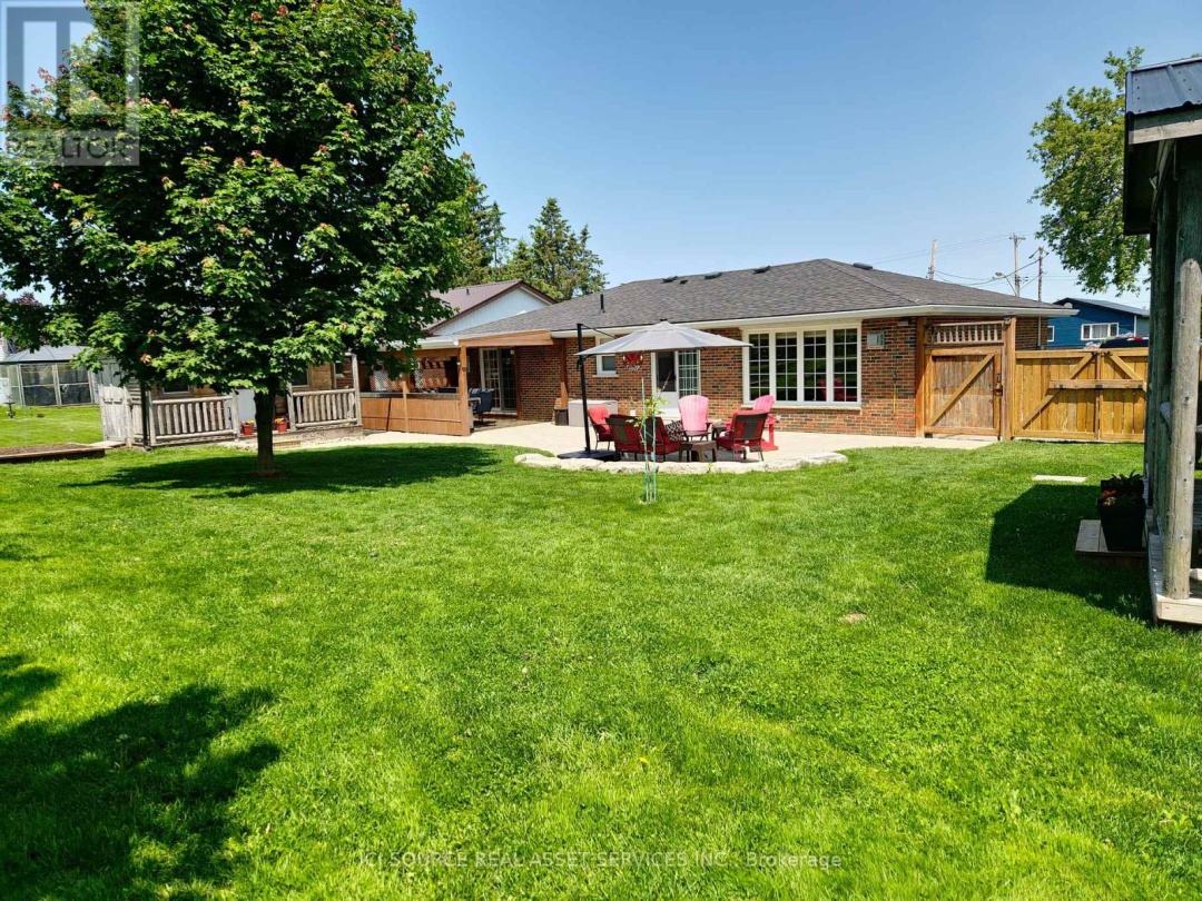 653 SIMCOE STREET, 