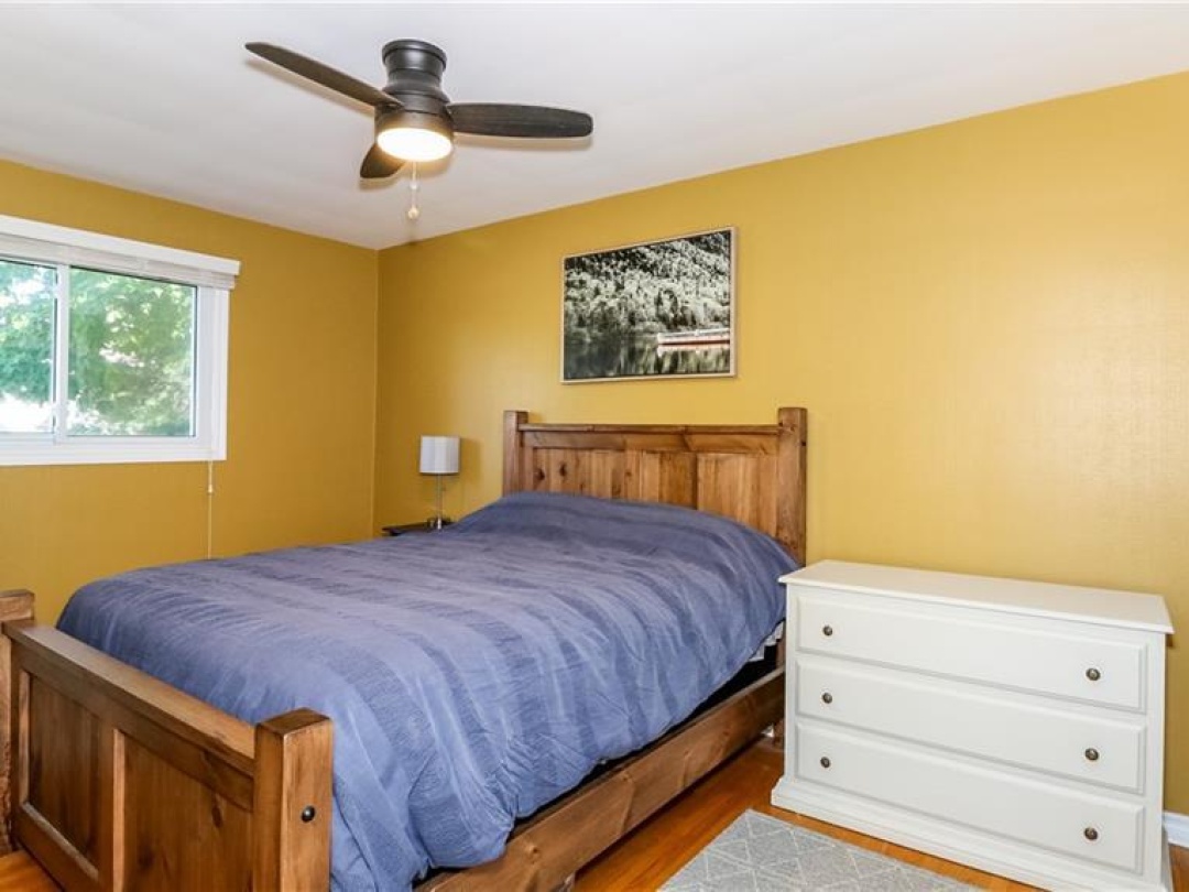 1 LAKEVIEW Drive, 
