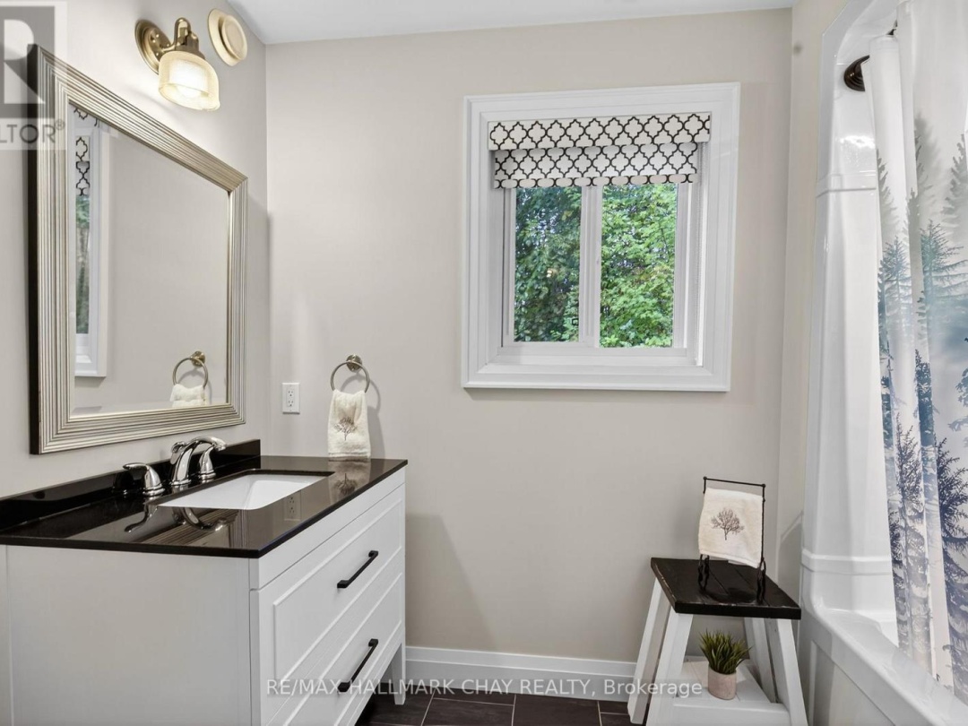 202 VEL-DOR CRESCENT, 