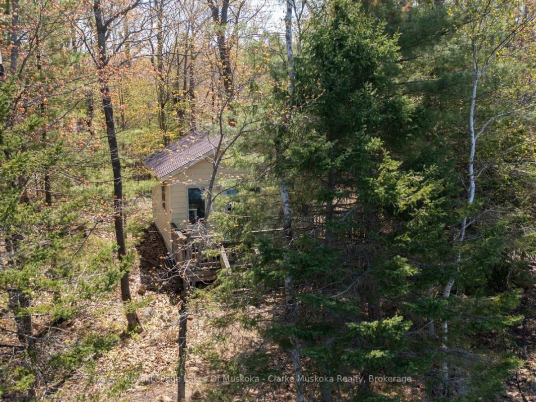 185 WOODLAND TRAIL, 