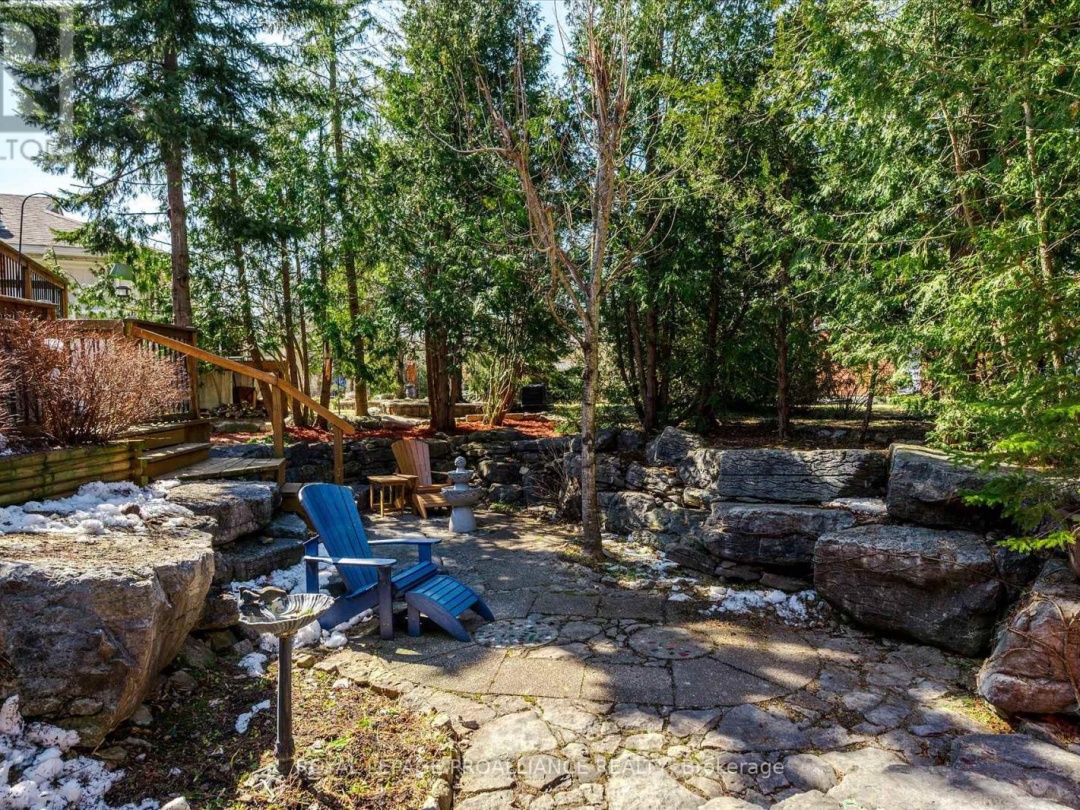 2 Patricia Place, Pigeon Lake