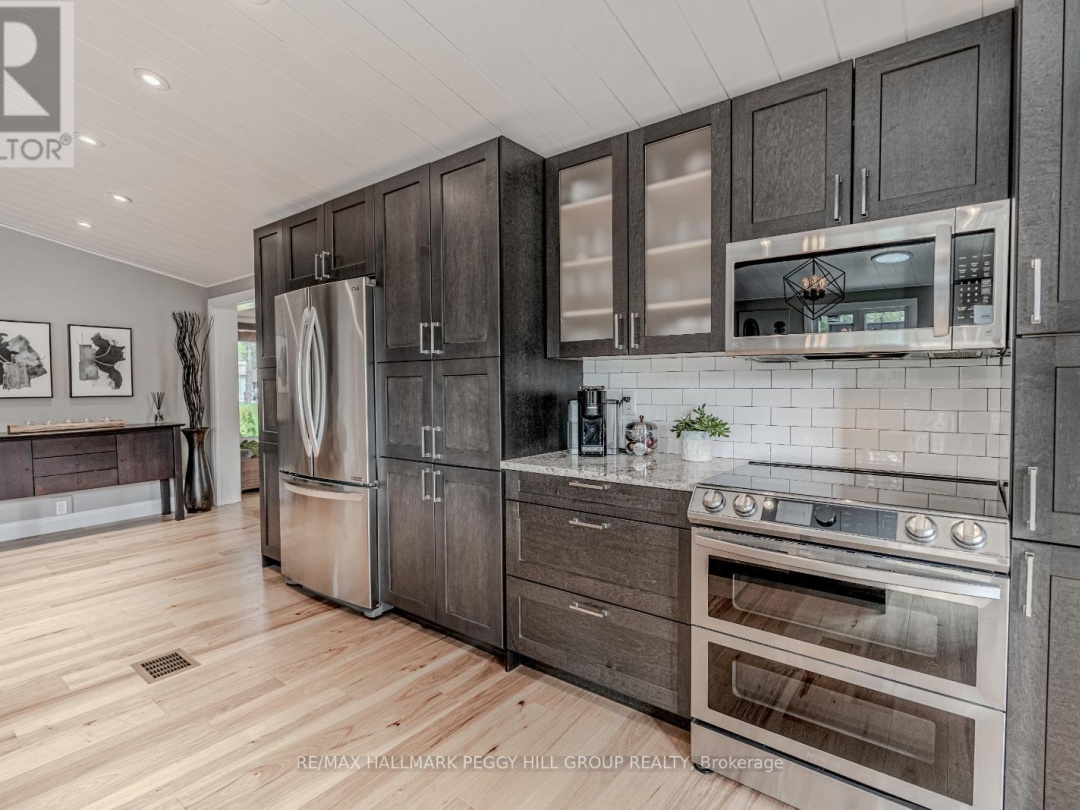 7952 Park Lane Crescent, Black Lake