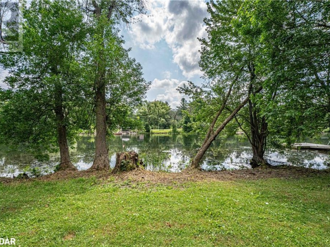 1705 PENINSULA PT ROAD, 