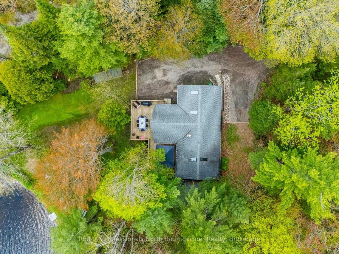 2129 Telephone Bay Road, Highlands East
