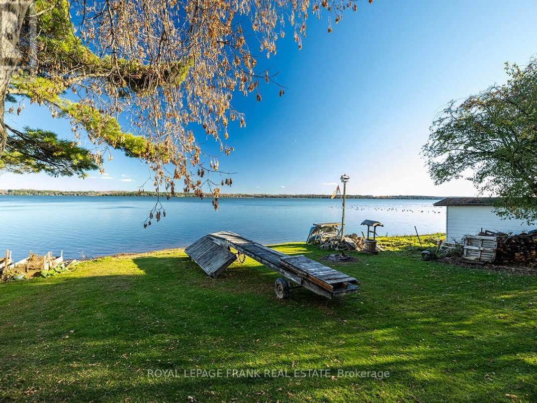 121 BALL POINT ROAD, Lake Scugog