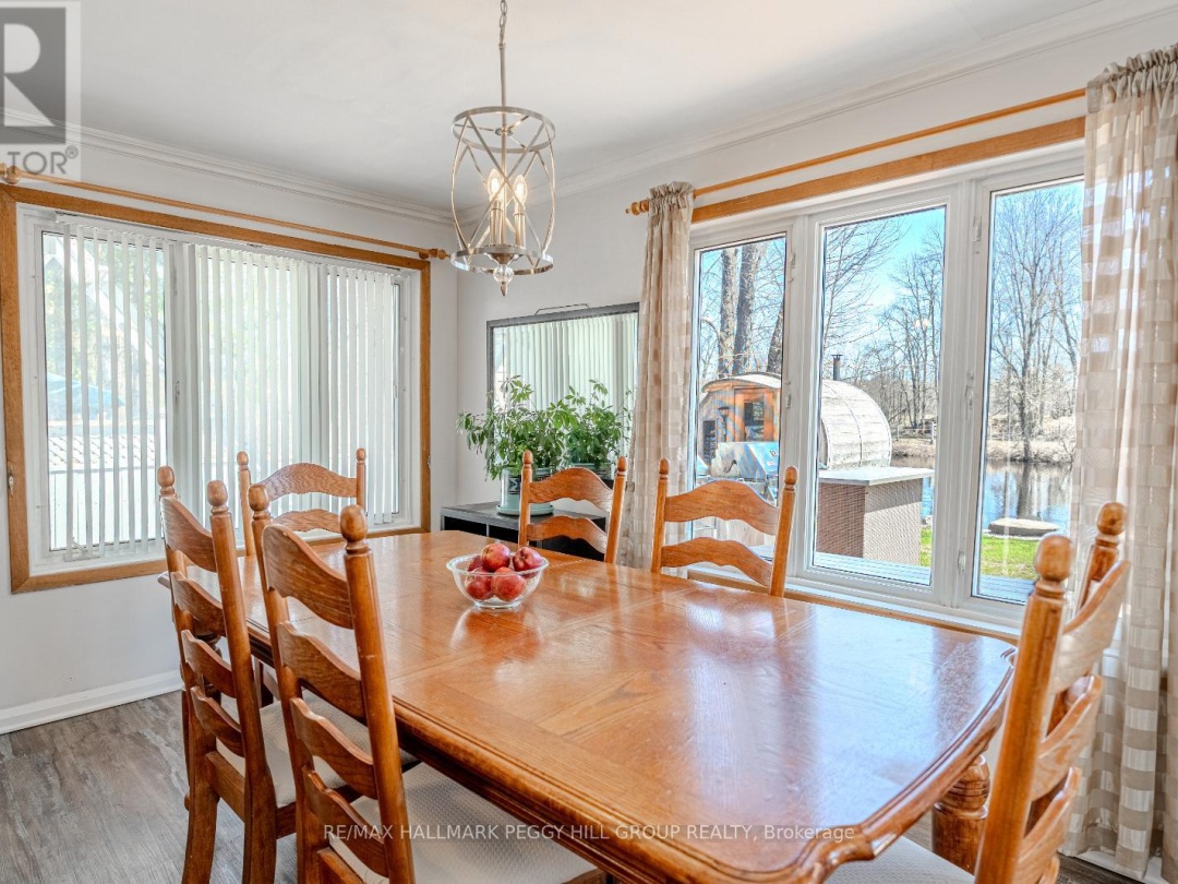 7229 Davy Drive, Black Lake
