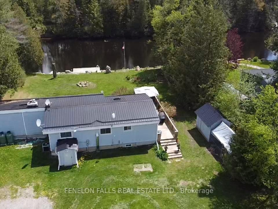 105 Cedarplank Road, Burnt Lake