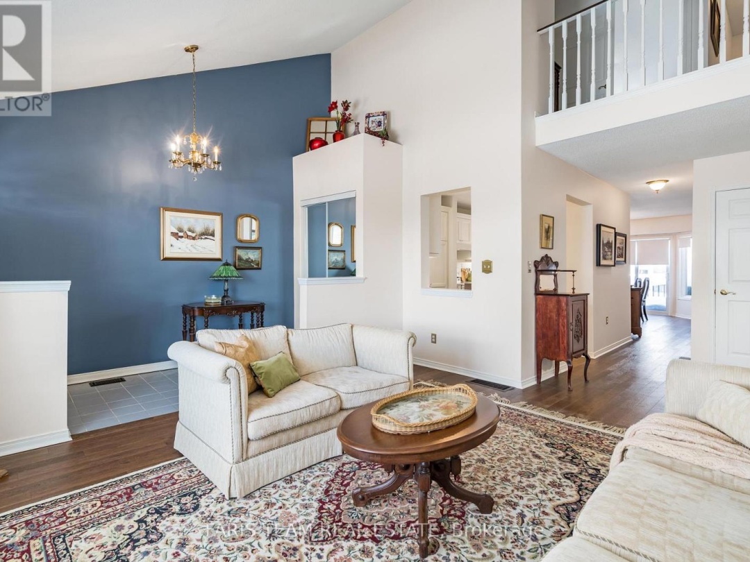 422 40 Museum Drive, Orillia