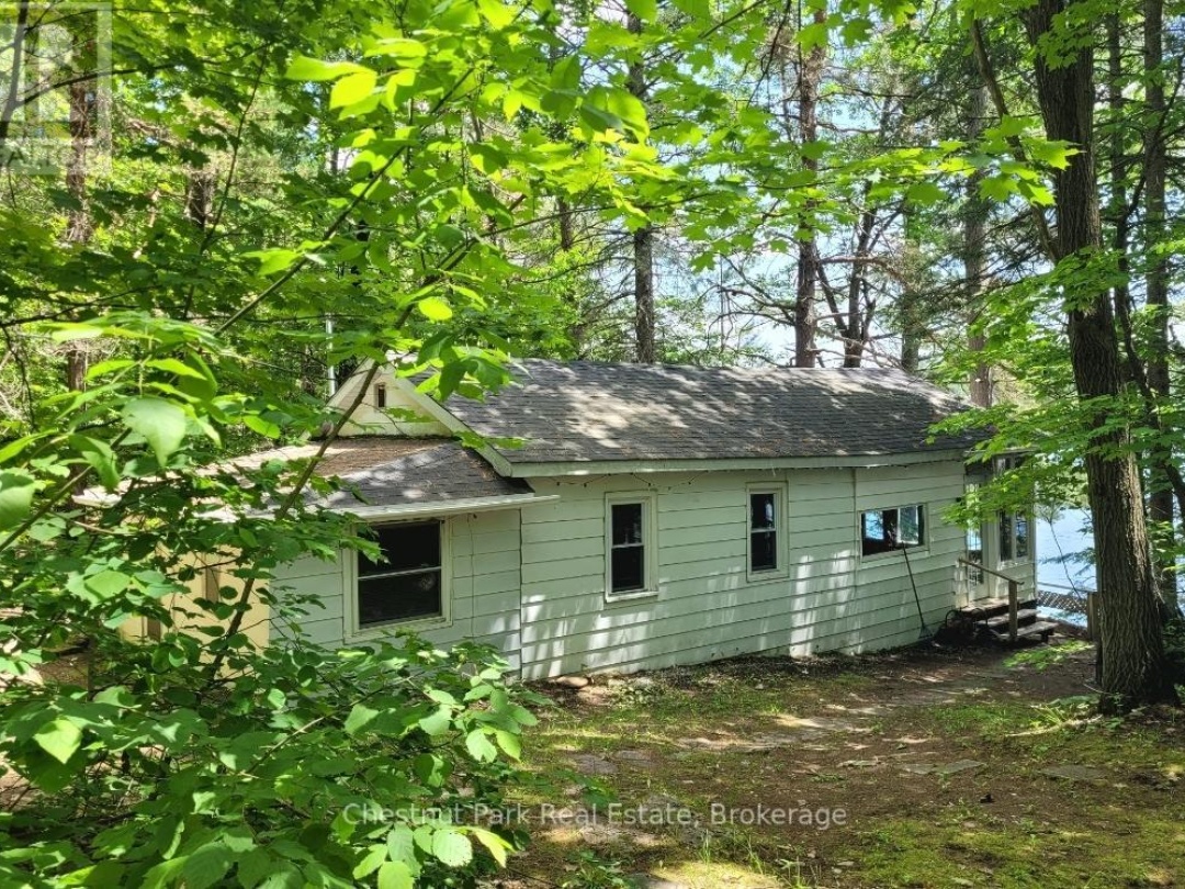 1038 FITCHETT LANE, 