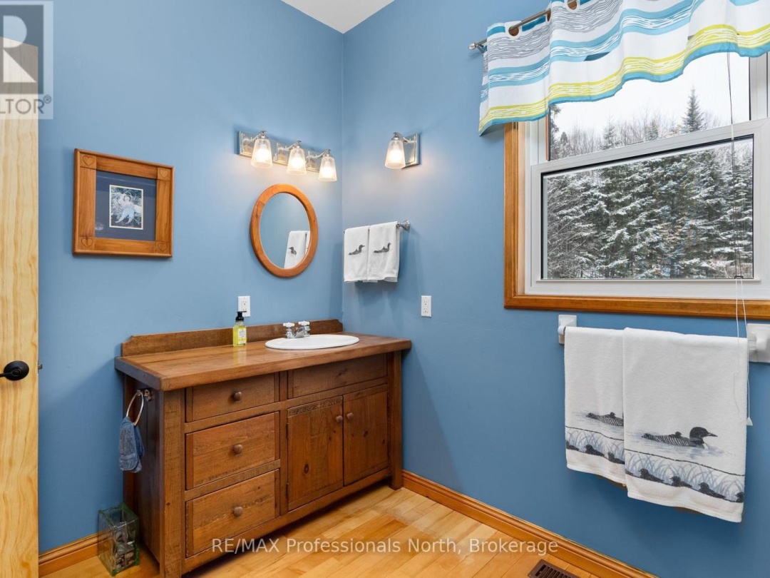 3 2901 Limberlost Road, Tasso Lake