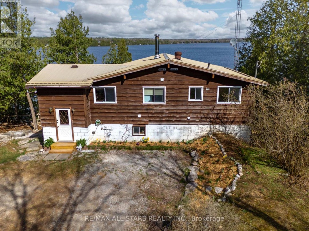 149 Lakeside Drive, Four Mile Lake