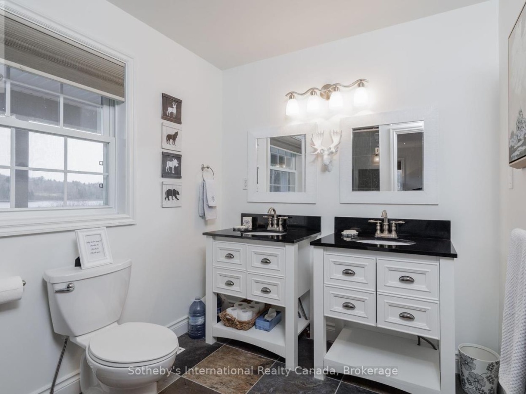 427 West Browns Road E, Weeduck Lake